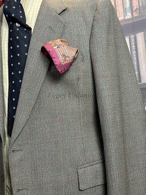 Traditional Silk Gentlemans Handkerchief/Pocket Square - Image 12