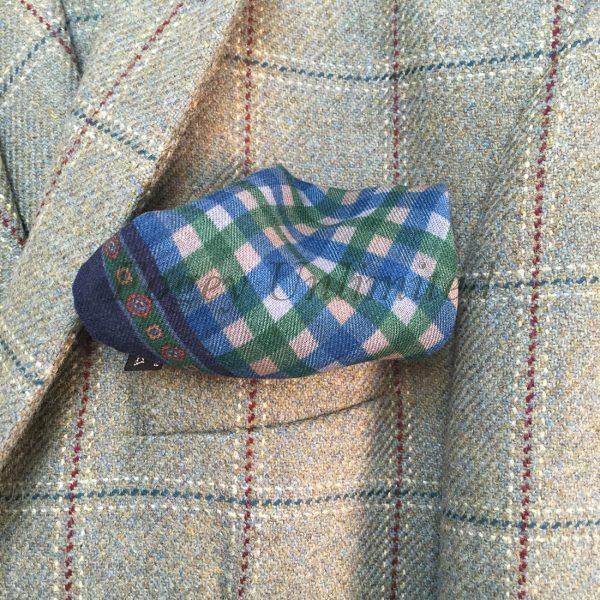 Gentlemans Pure Lambswool Handkerchief/Pocket Square - Image 3