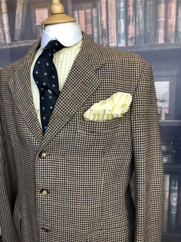 Traditional Macclesfield Silk Gentlemans Handkerchief/Pocket Square - Image 4