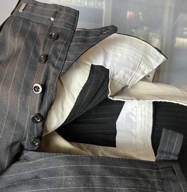 Vintage 2 Piece Thresher & Glenny Pinstripe Suit. 44CL/37W/32Leg(Ref: THGD) - Image 3