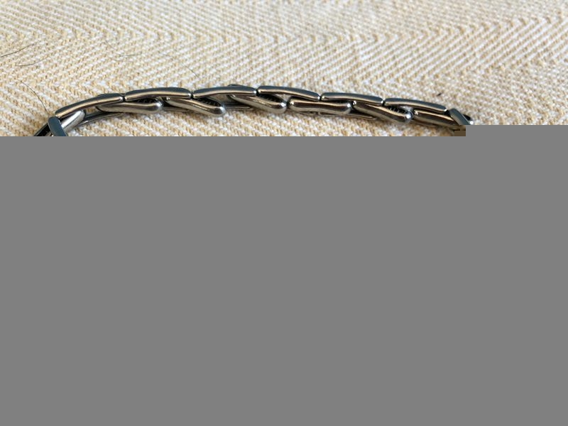 Vintage Sprung Link Traditional Armbands/Sleeve Garters. Metal. 3