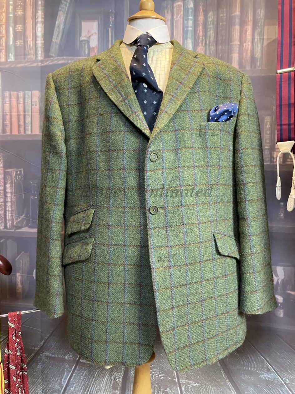 Wonderful Magee Tweed Jacket 46″/117cm Chest.