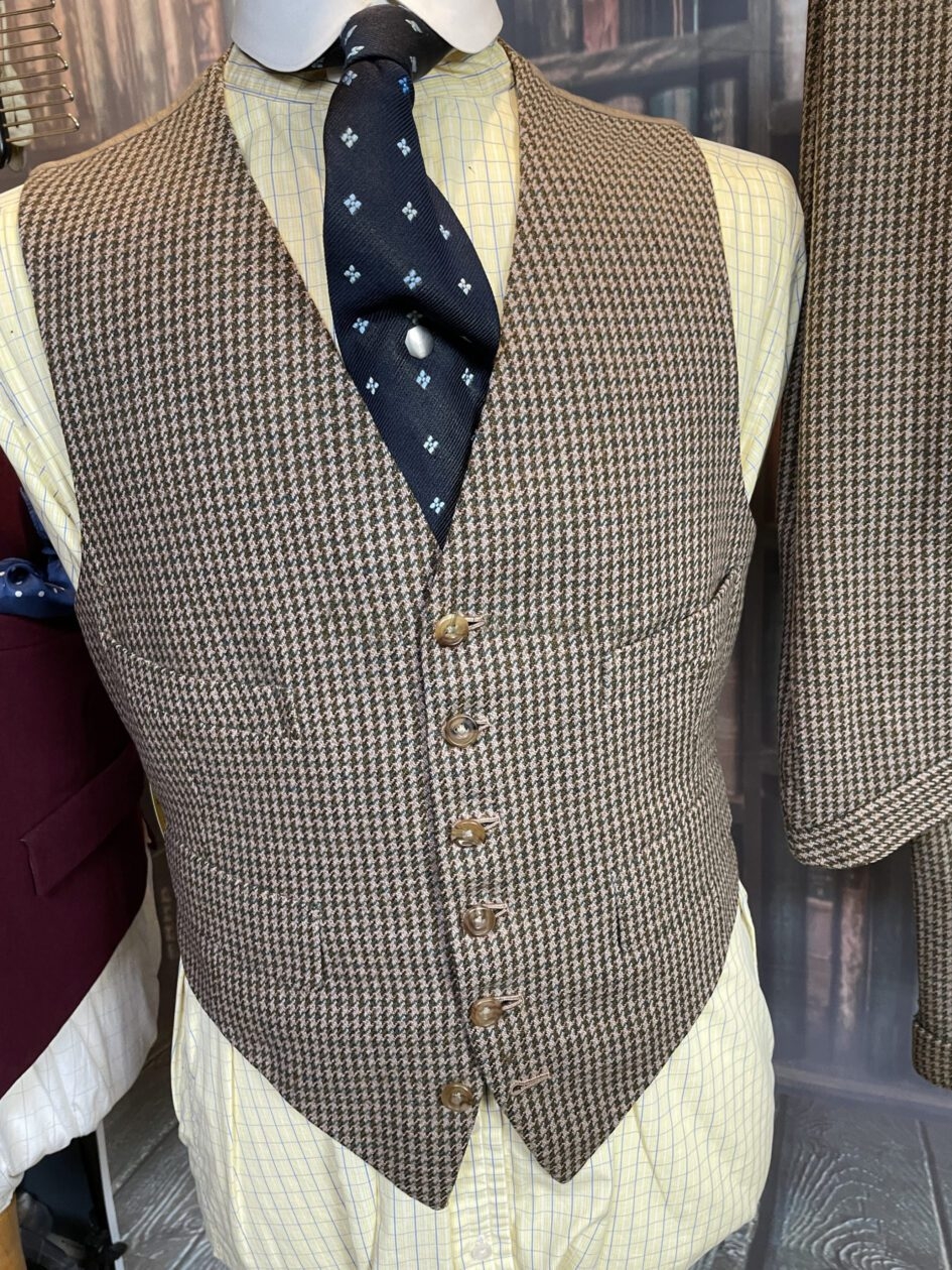 BESPOKE Savile Row Houndstooth Heavyweight Tweed Trousers and waistcoat ...