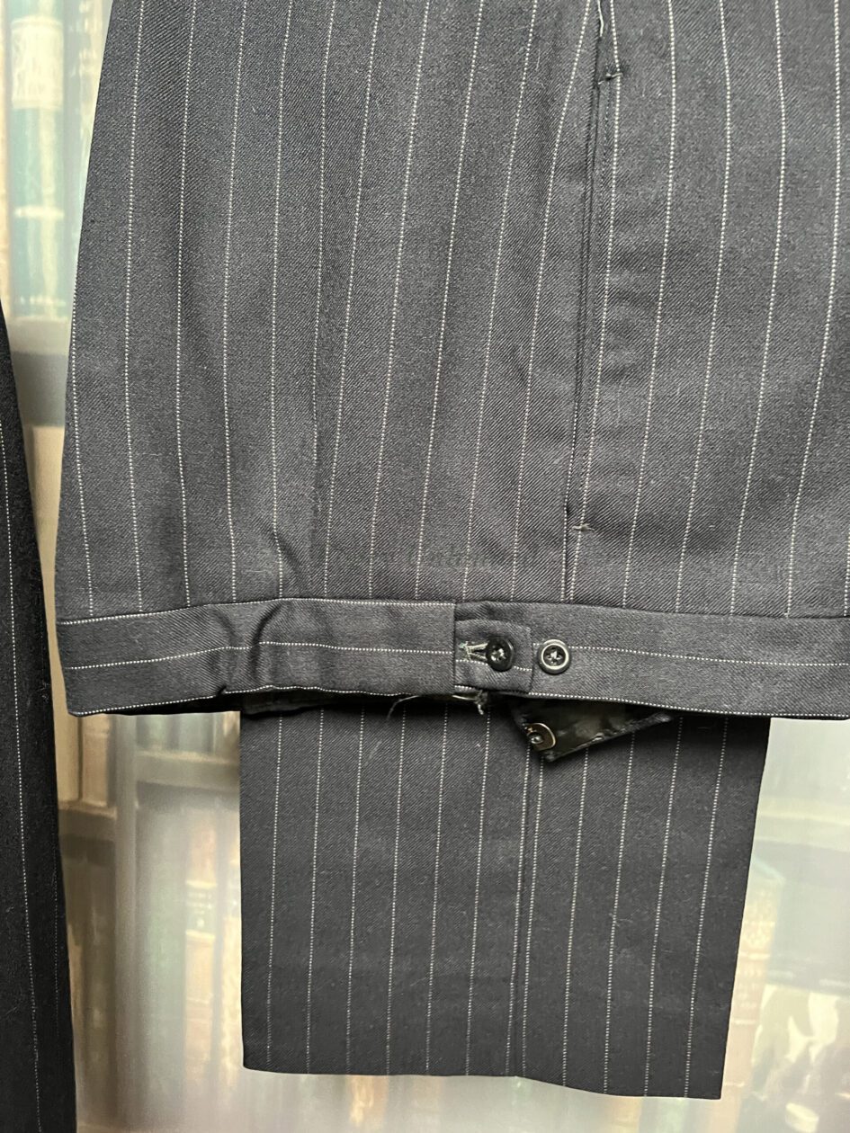 Vintage Bespoke Heavyweight Pinstripe 3 Piece Suit; 41C/35W/32L (Ref ...