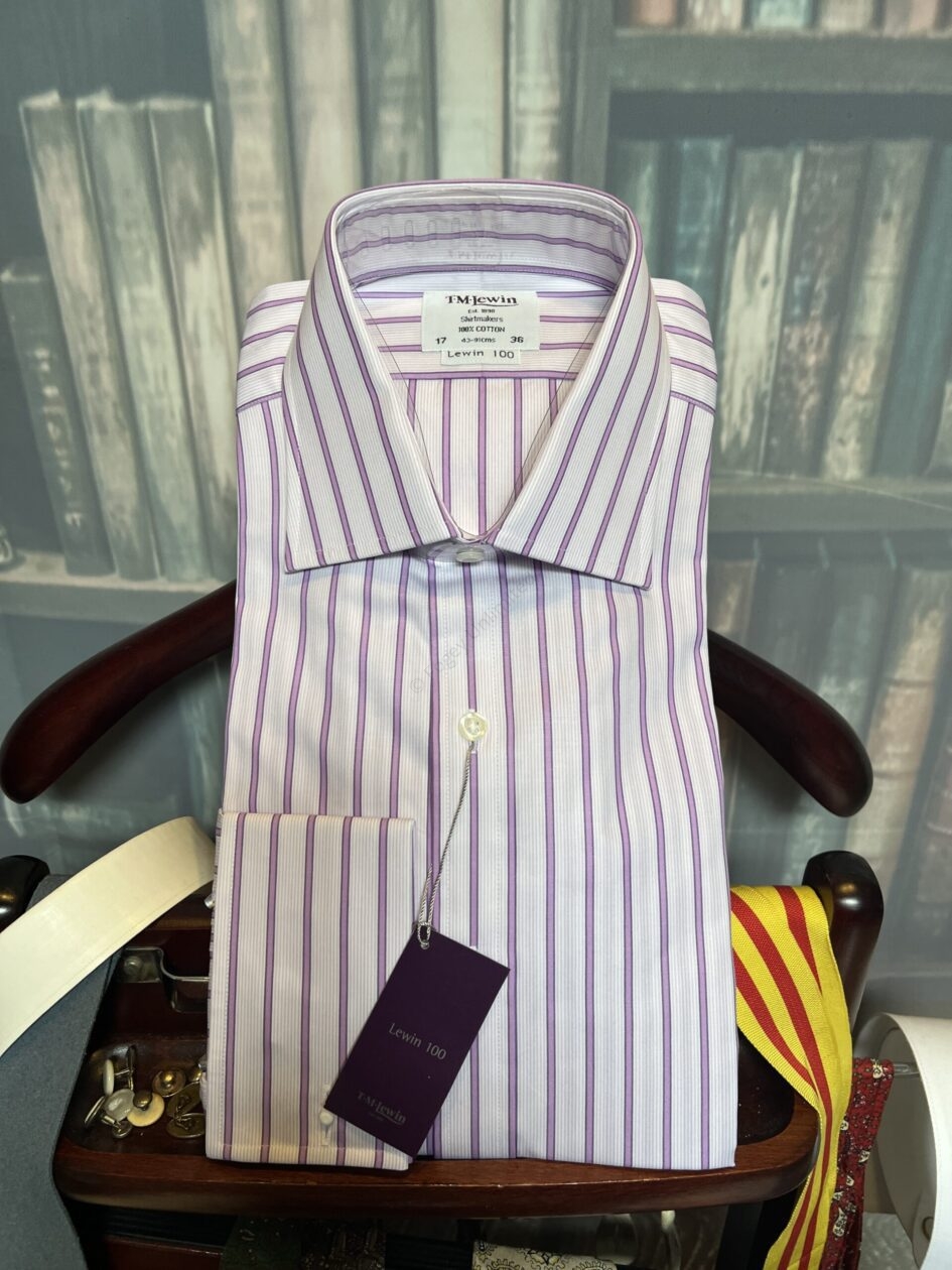 New Old store stock Traditional Business Shirt. TM Lewin Neck 17 (Ref:ST5)