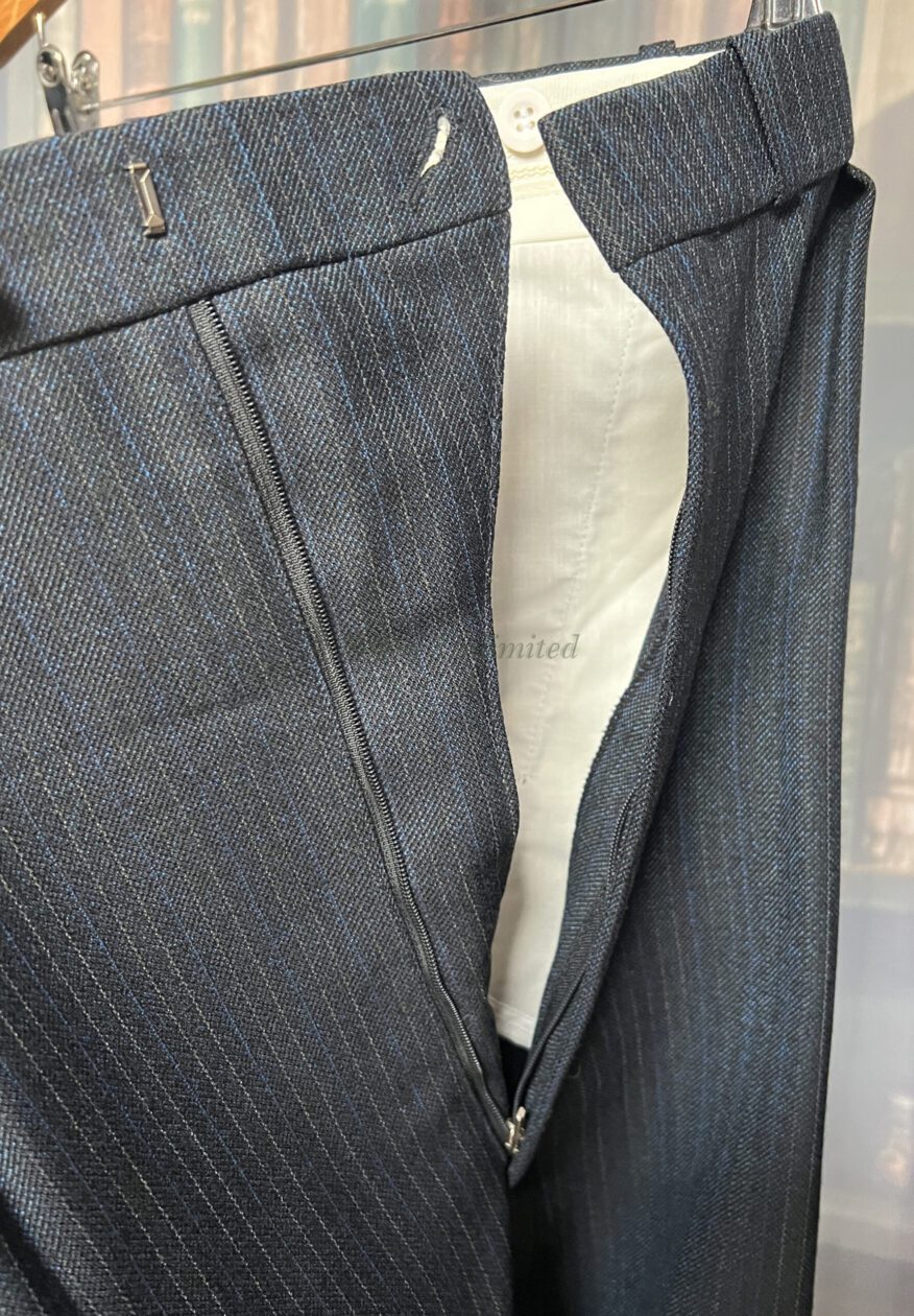 Vintage 2 Piece Seymour of York Midnight Blue Pinstripe Suit. 42C/40W ...