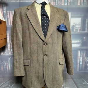 Lovely Magee Windowpane Tweed Hacking Jacket 46"L /117cm Chest (Ref: HAY)