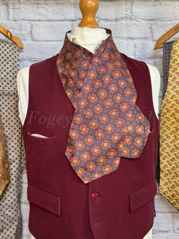 Vintage Gentleman's Cravat/Scarf/Ascot Many Colours available Goodwood - Image 7