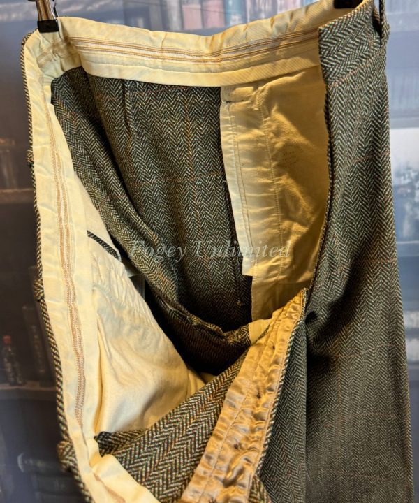 Vintage Heavyweight Tweed Shooting Suit/Plus Fours 40C/34w. (Ref: Stan9) - Image 16