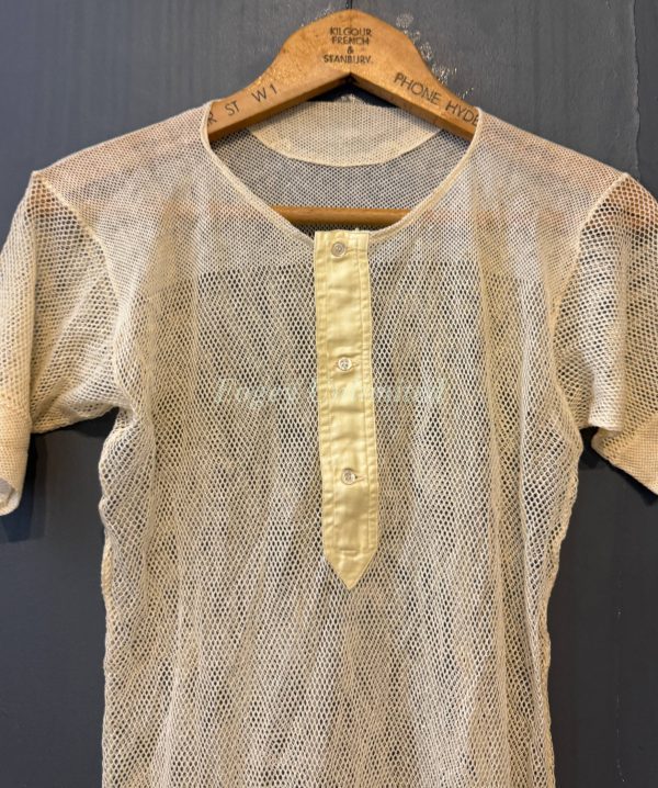 Vintage Cellular Mesh Aertex style 3 Button Front Undershirt SHORT Sleeve Vintage stock 38"/97cm Chest - Image 2