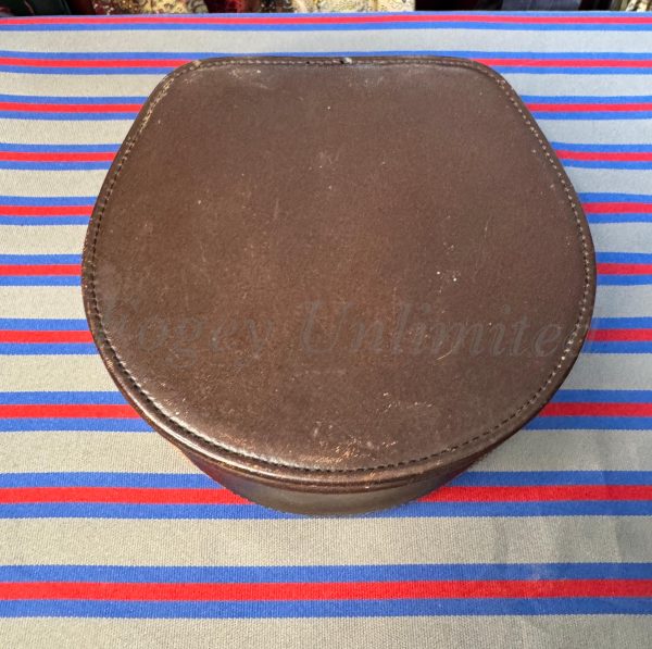 A Vintage Leather Collar Box. Storage for your Detachable Collars.  (CB2) - Image 5