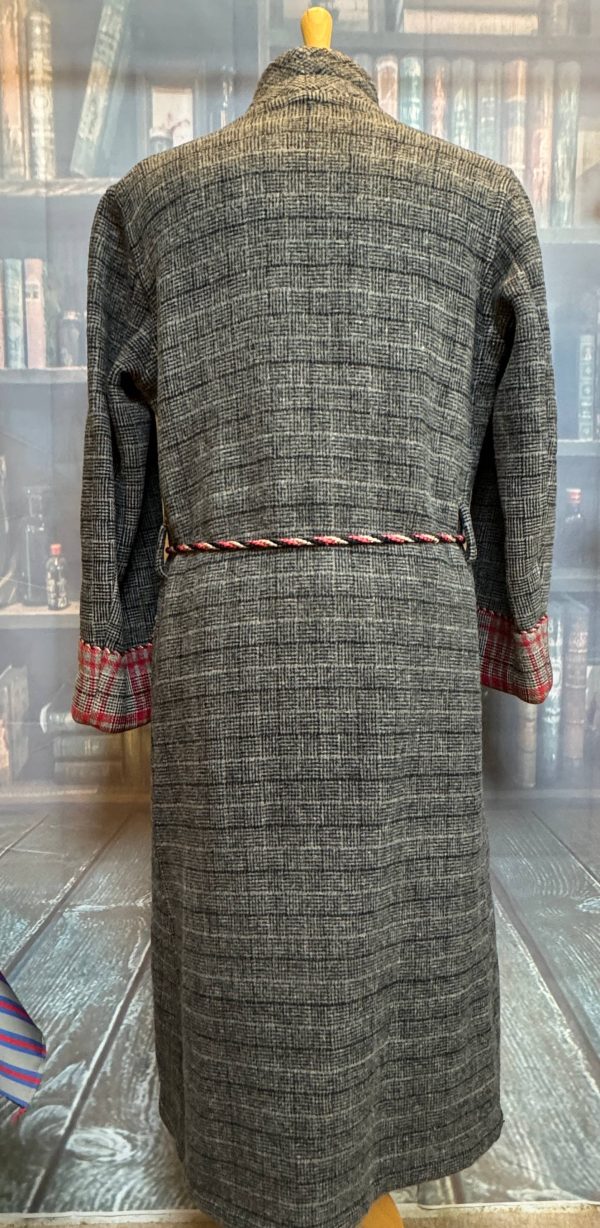 Wonderful Vintage Dressing Gown. Wool. Size Large  approx 40"/102cm Chest (Ref:DGG40) - Image 12