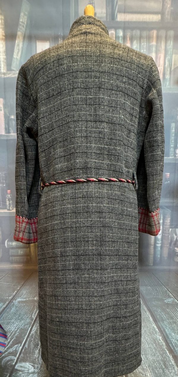 Wonderful Vintage Dressing Gown. Wool. Size Large  approx 40"/102cm Chest (Ref:DGG40) - Image 11