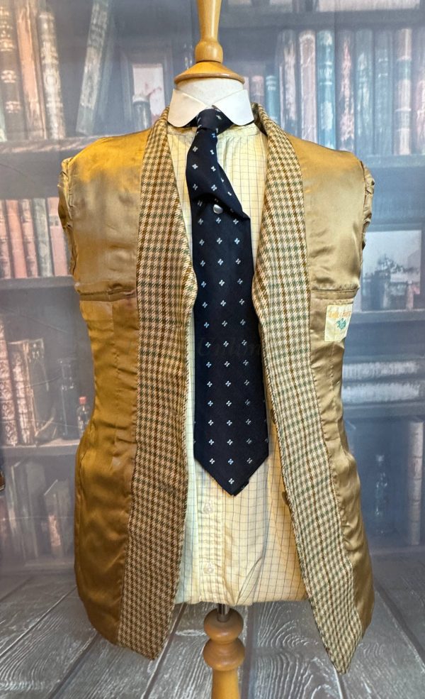 Fantastic Heavyweight  Tweed Jacket by Cochrane Chester  38-40"R /97-102cm Chest (RefCCH38) - Image 8