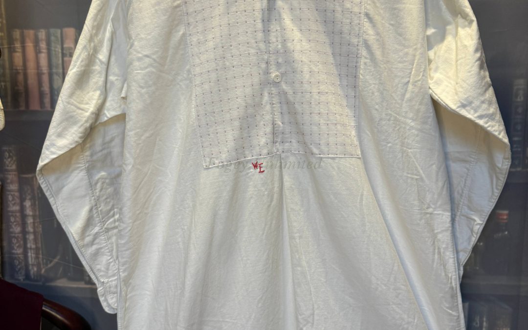 Vintage German Heavyweight Long Sleeve Shirt/Undershirt. Contrast Bib Front 15″/39cm  Neck (Ref HS39)