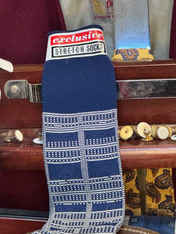 Vintage Nylon/Polyester Navy patterned socks Size 6-11 (ref:EXBS) - Image 2