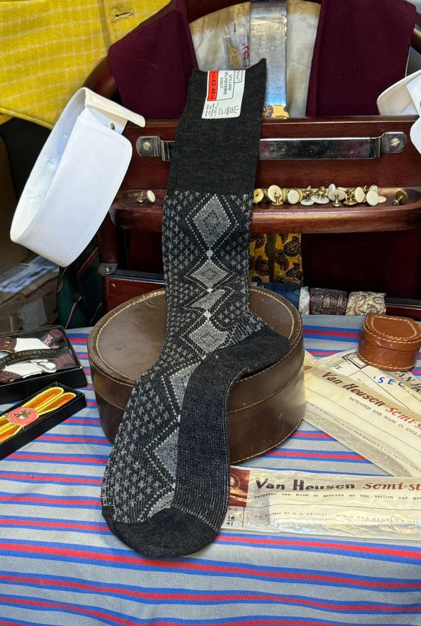Vintage St Michael Long Grey patterned socks Size 9-11 (ref:SMGC)