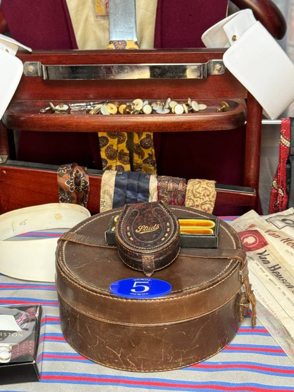 A Vintage Leather Collar Stud Box. Storage for your Collar Studs. Various Styles available.(Ref:B) - Image 6