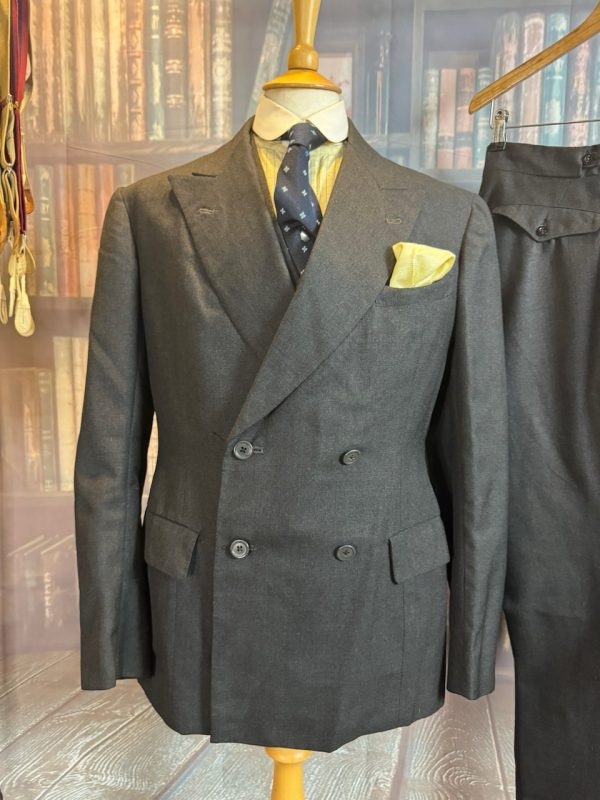 Vintage 3 Piece  Double Breasted Bespoke Suit 38C/28W (PKMDB3)) - Image 5