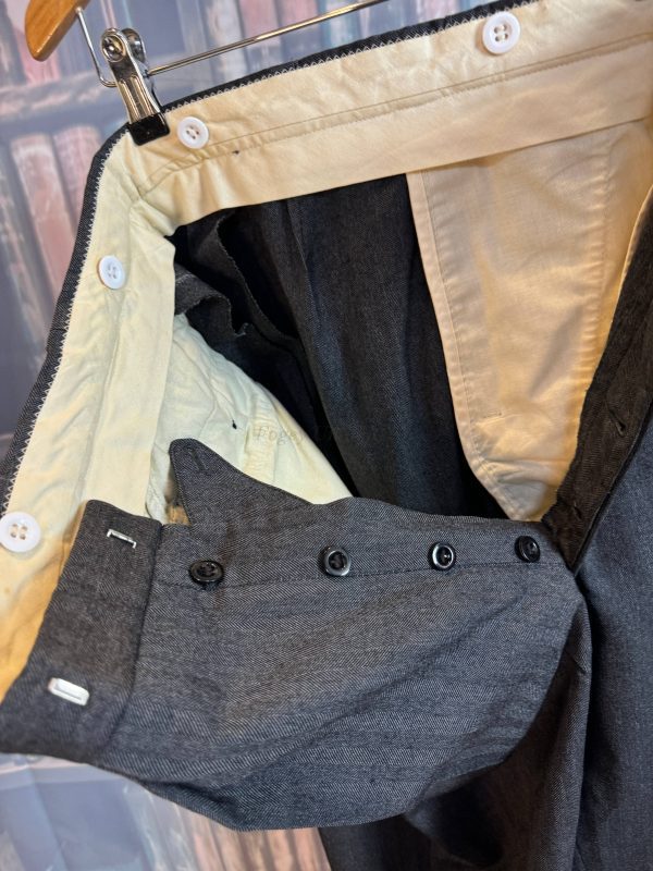 Medium weight Hackett Single Breasted Dark Grey 2 Piece Suit 38C/32W/30L (Ref: HKGR38) - Image 12