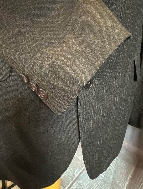Vintage 2 Piece Magee Tweed Suit  Chest 40L"/102cm. Waist 34"/87cm. (Ref:PKM40L) - Image 9