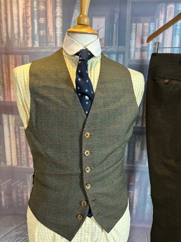 Vintage 3 Piece Thornproof Tweed Suit Chest 38"/97cm. Waist 32"/81cm. (Ref:PKME3) - Image 11