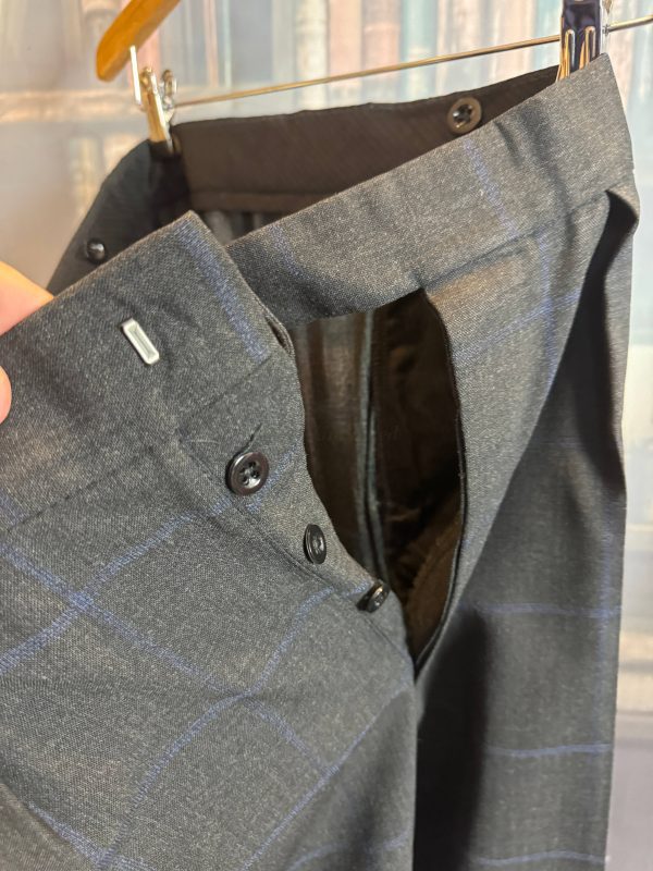Summer weight Hackett Single Breasted Windowpane 2 Piece Suit 38C/32W/32L (Ref: HK38)) - Image 14