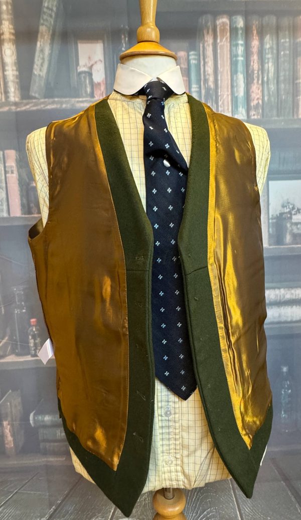 CORDINGS of Piccadilly Dark Green Wool Doeskin Waistcoat/Vest 40"/102cm Gilt buttons, Lapels - Image 4
