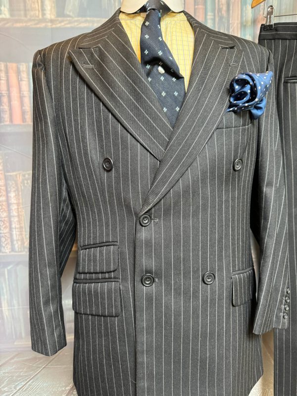 Vintage Bertie Wooster Double Breasted Chalk stripe 2 piece Suit Chest 43"/109cm. Waist 34"/87cm waist (Ref:BW43) - Image 4