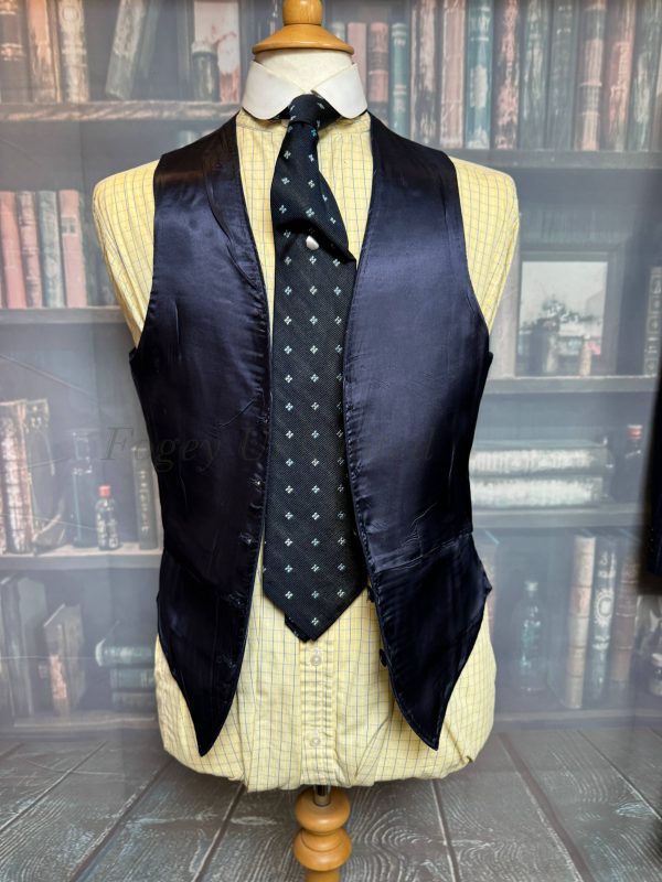 Lovely Burtons Vintage Pinstripe 3 piece Suit Chest 38"/95cm. Waist 31"/79cm waist (Ref:PS3P) - Image 12