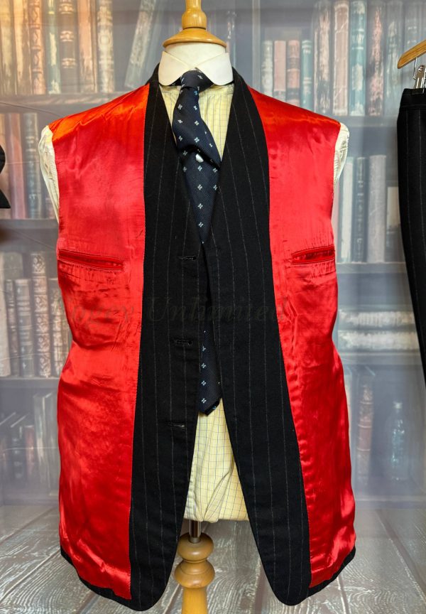Incredible Heavyweight Bespoke Chalk stripe 3 piece Suit Chest 40"/102cm. Waist 36"/91cm  (Ref:NL40) - Image 11