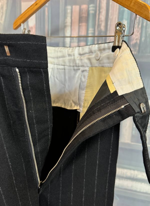 Incredible Heavyweight Bespoke Chalk stripe 3 piece Suit Chest 40"/102cm. Waist 36"/91cm  (Ref:NL40) - Image 4