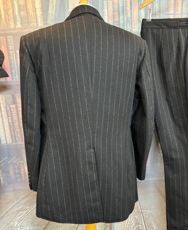 Incredible Heavyweight Bespoke Chalk stripe 3 piece Suit Chest 40"/102cm. Waist 36"/91cm  (Ref:NL40) - Image 17