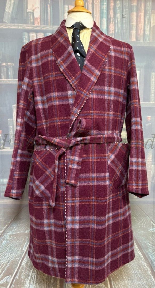 Wonderful Vintage Dressing Gown. Wool. Size Large  approx 42"/107cm Chest (Ref:MCG42)
