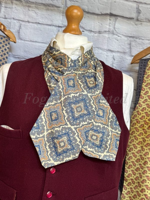 Vintage Gentleman's Cravat/Scarf/Ascot Many Colours available Goodwood - Image 3