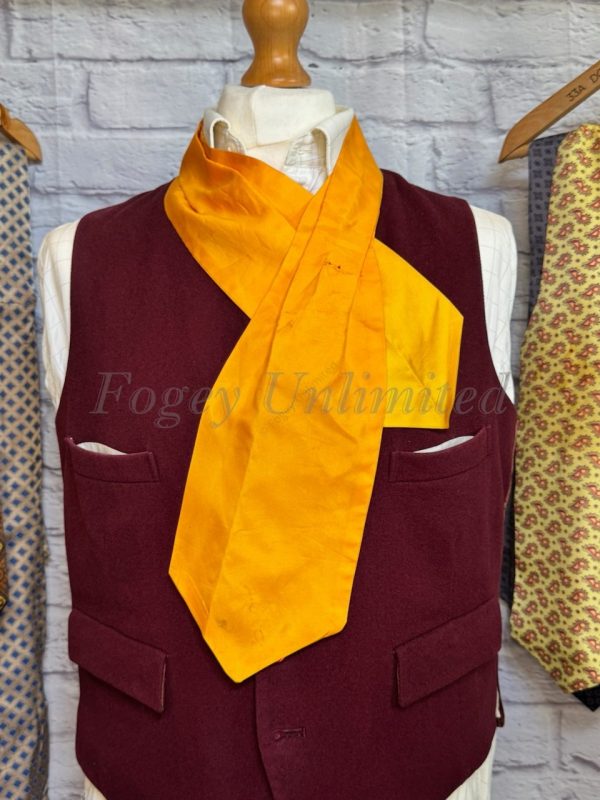 Vintage Gentleman's Cravat/Scarf/Ascot Many Colours available Stylish - Image 4