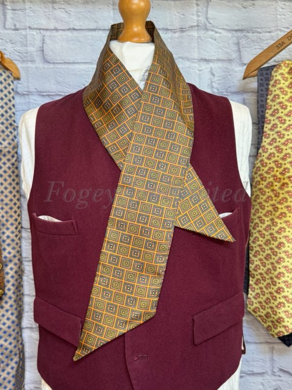 Vintage Gentleman's Cravat/Scarf/Ascot Many Colours available Spiffing - Image 5