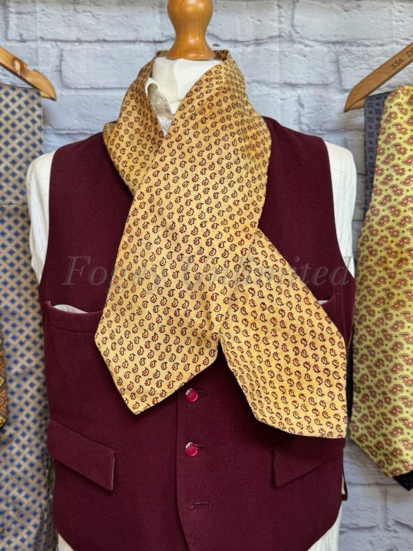 Vintage Gentleman's Cravat/Scarf/Ascot Many Colours available Smooth - Image 13