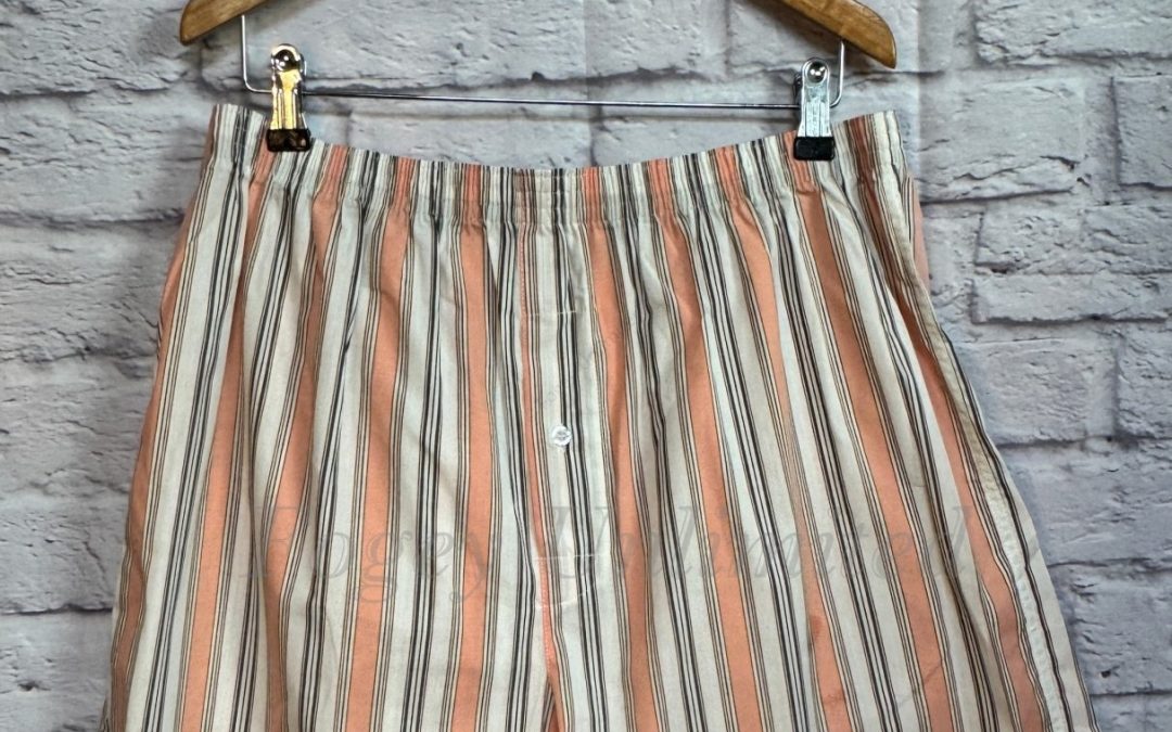 Traditional Cut 100% Cotton Boxer Shorts. Loose fitting with single button fly. Various Colours