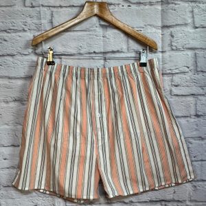 Traditional Cut 100% Cotton Boxer Shorts. Loose fitting with single button fly. Various Colours