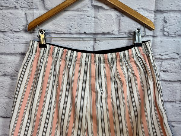 Traditional Cut 100% Cotton Boxer Shorts. Loose fitting with single button fly. Various Colours - Image 4