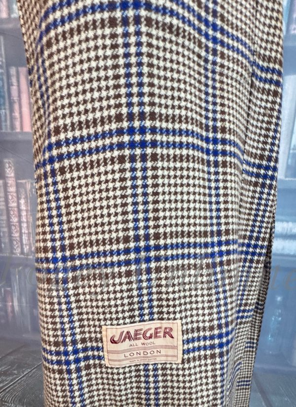 Wonderful JAEGER Vintage Dressing Gown. Wool. Size X-Large  approx 44"/112cm Chest (Ref:JAEGER) - Image 8