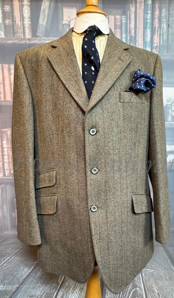 Gurteen Esquire Herringbone Tweed Hacking Jacket. 42R /107cm Chest (GE42)
