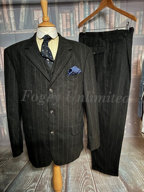 Beautiful Heavyweight Chalkstripe 3 piece Suit Chest 40"/102cm. Waist 32"/81cm  (PKMCH40) - Image 3