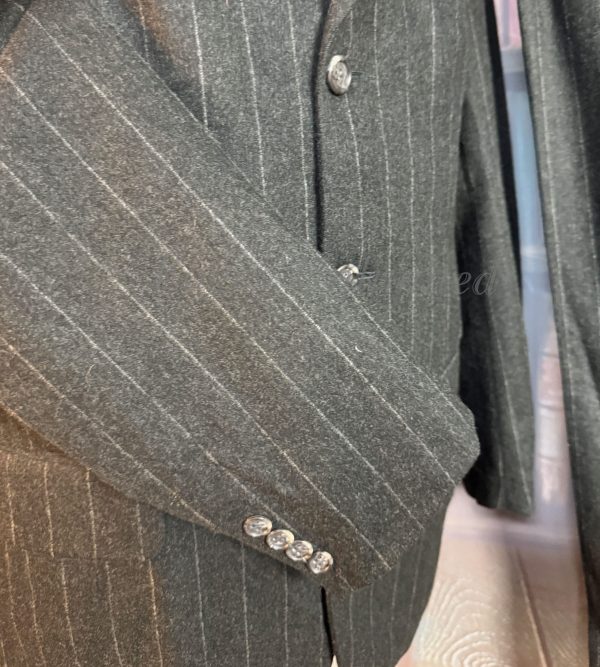 Beautiful Heavyweight Chalkstripe 3 piece Suit Chest 40"/102cm. Waist 32"/81cm  (PKMCH40) - Image 5