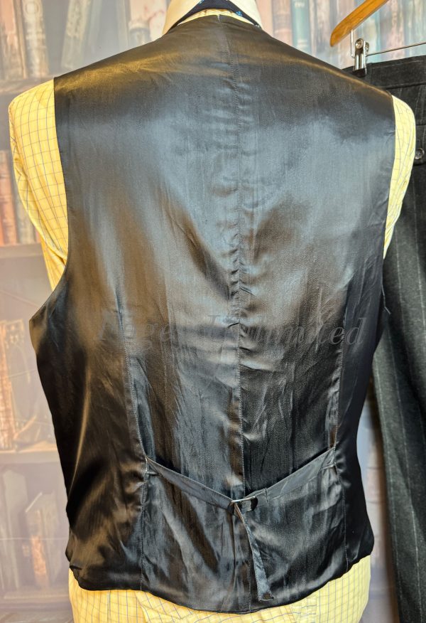 Beautiful Heavyweight Chalkstripe 3 piece Suit Chest 40"/102cm. Waist 32"/81cm  (PKMCH40) - Image 7