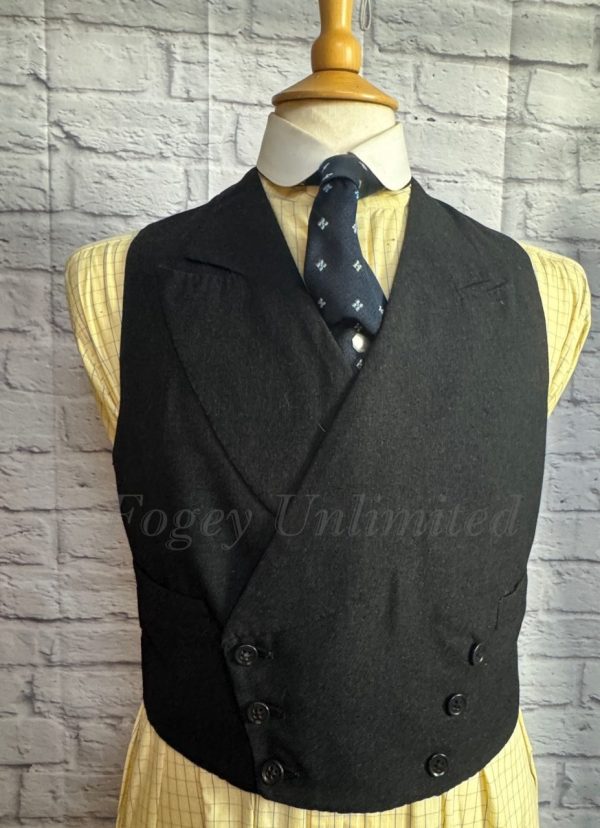 Vintage Dunn & Co. Formal Double Breasted 3 Piece Suit 40C/32W/32L (Ref: PKMDB) - Image 2
