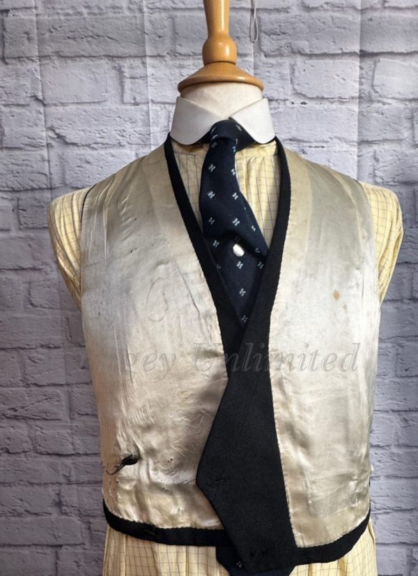 Vintage Dunn & Co. Formal Double Breasted 3 Piece Suit 40C/32W/32L (Ref: PKMDB) - Image 11