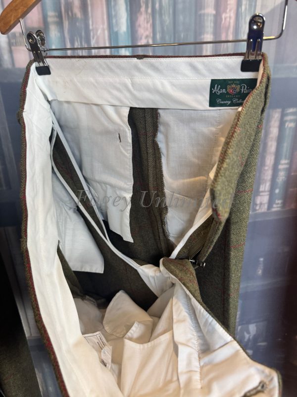 Alan Paine Heavyweight 2 Piece Tweed Suit Chest 42"/107cm. Waist 38"/97cm waist (Ref:AP42) - Image 9