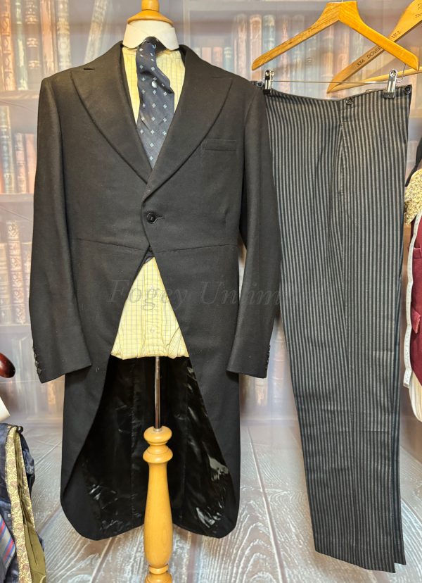 Vintage Burtons Stroller / Formal wear Tailcoat Suit  41C/34W/33L (BTTR41C)